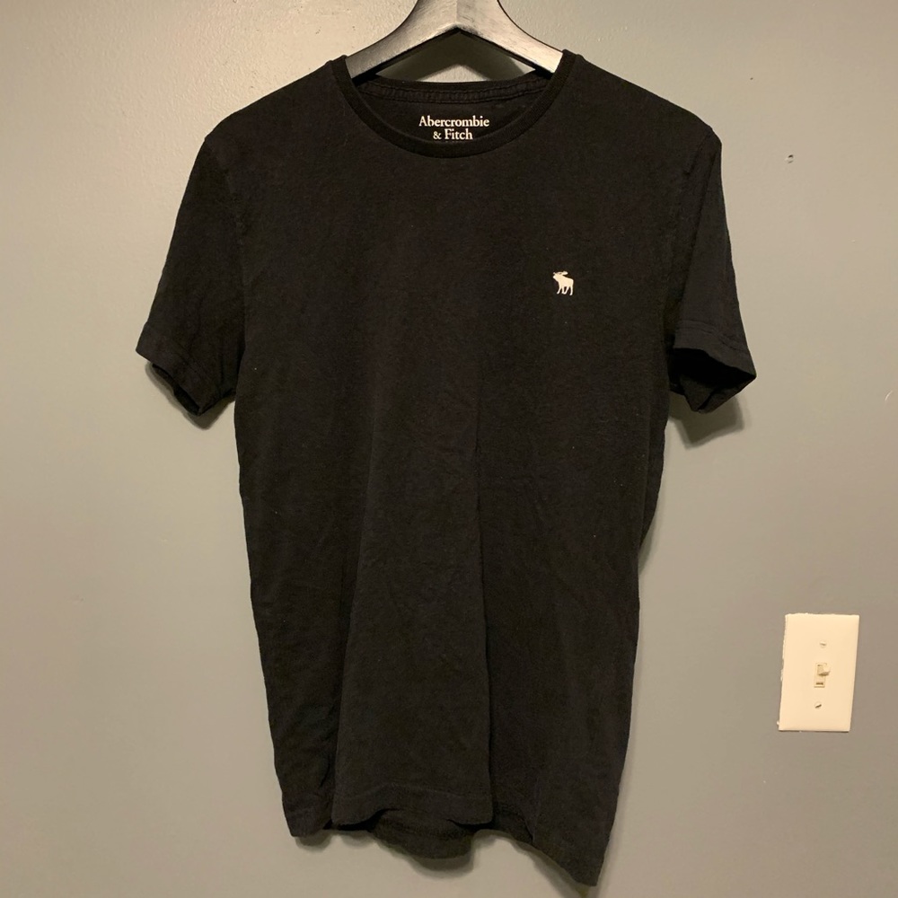 T-shirt from Abercrombie & Fitch.
